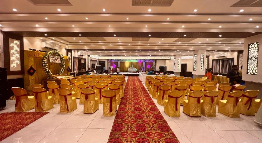 Hotel shri siddhivinayak photo
