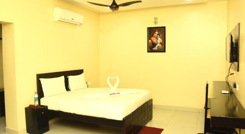 Temple stay - Uma Residency and Guest House photo