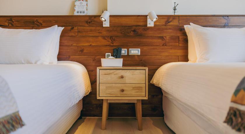 Image of Family Deluxe Sea View 14