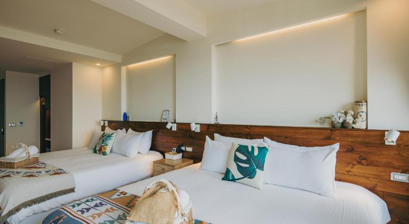 Image of Family Deluxe Sea View 6