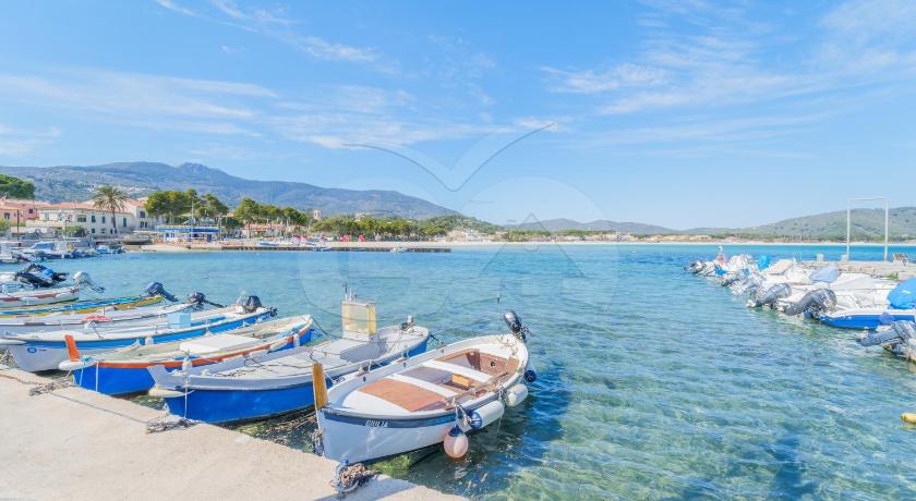 Appartamenti Brezza Marina a Campo photo