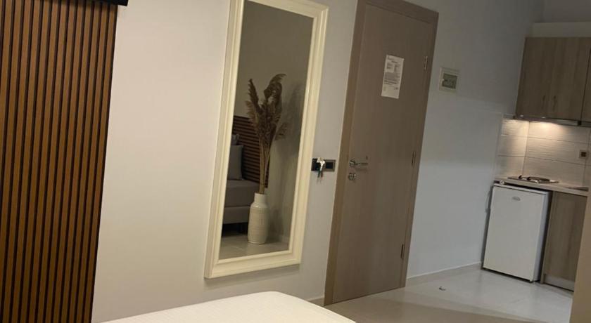 Image of Triple Room with Balcony 11