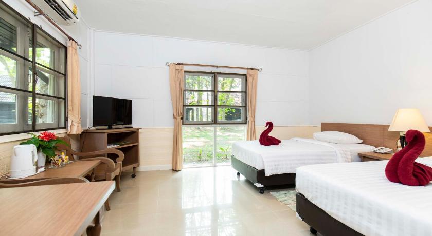 Image of Deluxe Twin Room 0