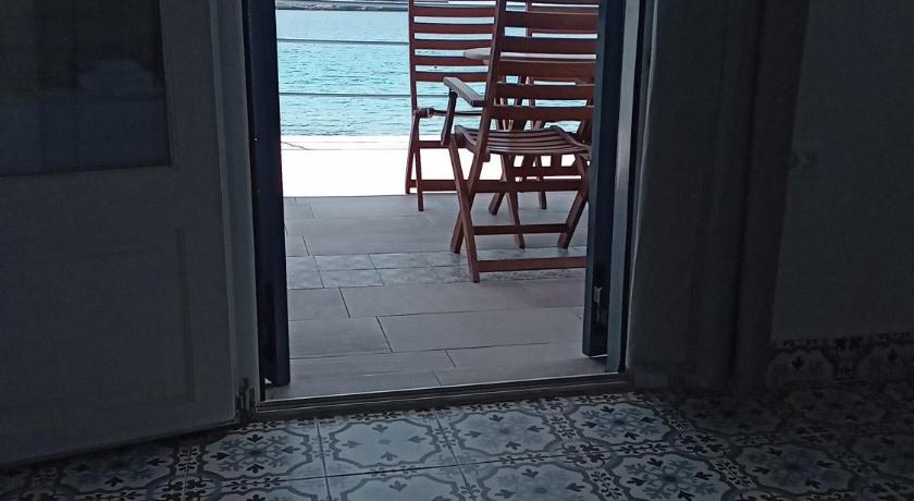 Aerides Boutique Rooms photo