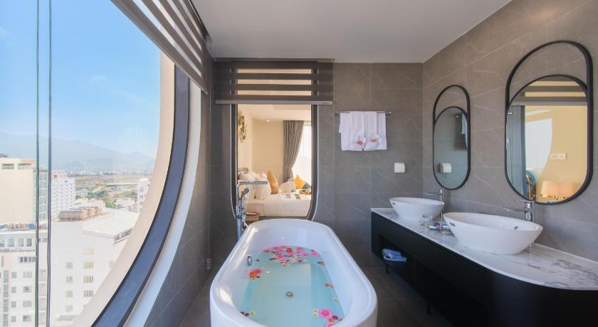 Grand Tourane Nha Trang Hotel - image 12