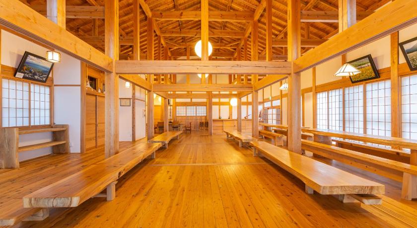 白川 響きの宿 3つ星 ゲストハウス ロビー