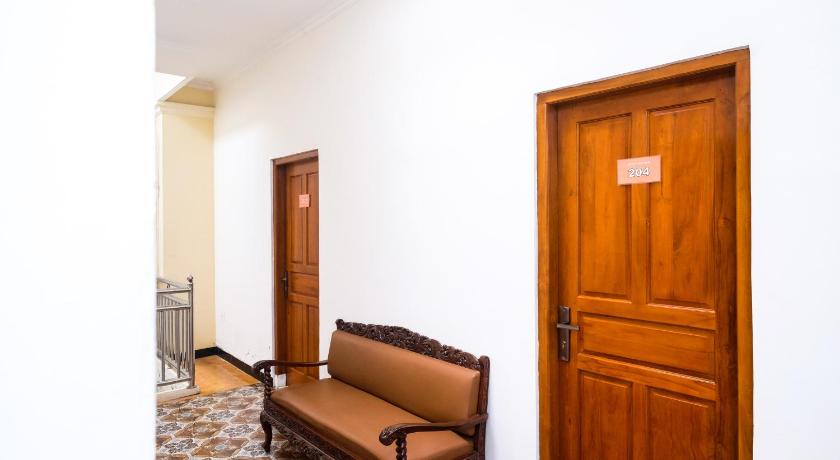 RedDoorz Syariah @ Griya Thamrin Manahan Solo – Surakarta (Solo), SD