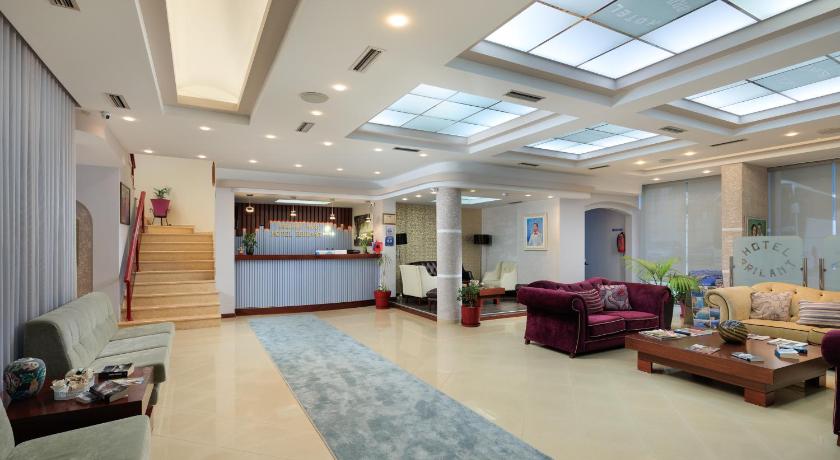 Hotel Brilant Saranda photo
