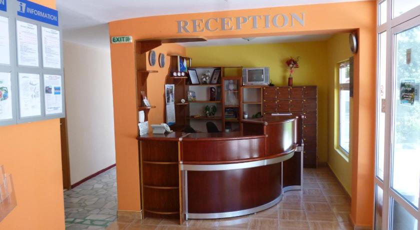 Ahilea Hotel - Free Pool Access photo