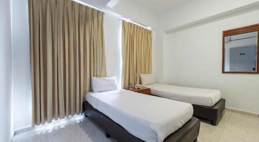 Malacca Hollitel Hotel 2-Star Hotel exterior