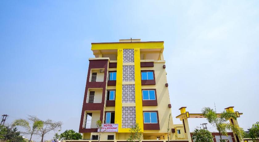 Hotel O U Tech Hotel And Restaurant