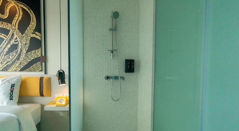 Image of Superior King Room 2