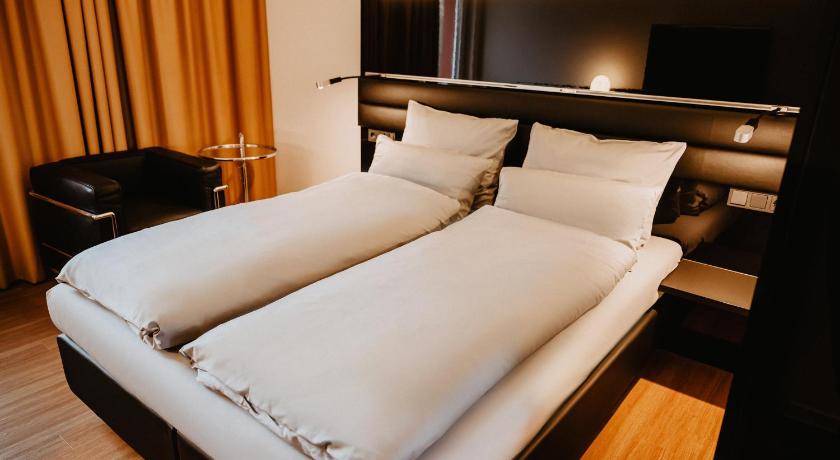 The Bridgge Grand Boutique Hotel photo