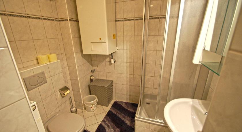 Apartment Zeller Lake & City Centre photo