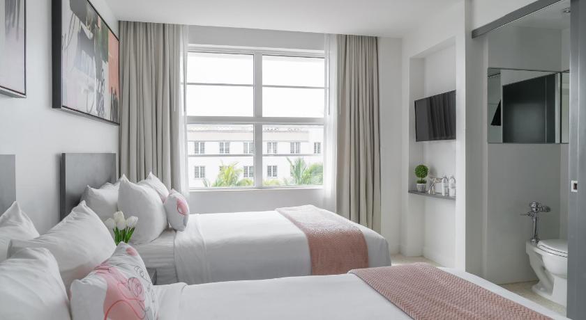 Immagine di Camera Classic con 2 Letti Matrimoniali (Classic Room - 2 Double Beds) 1