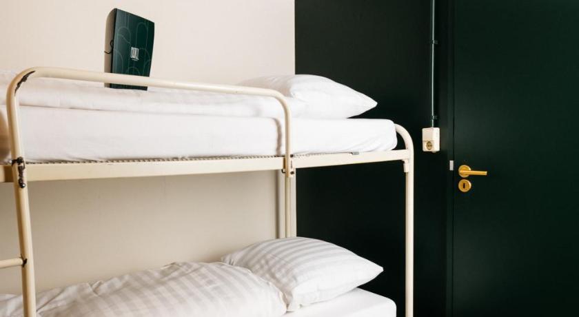 Image of Twin Room with Private Bathroom 0