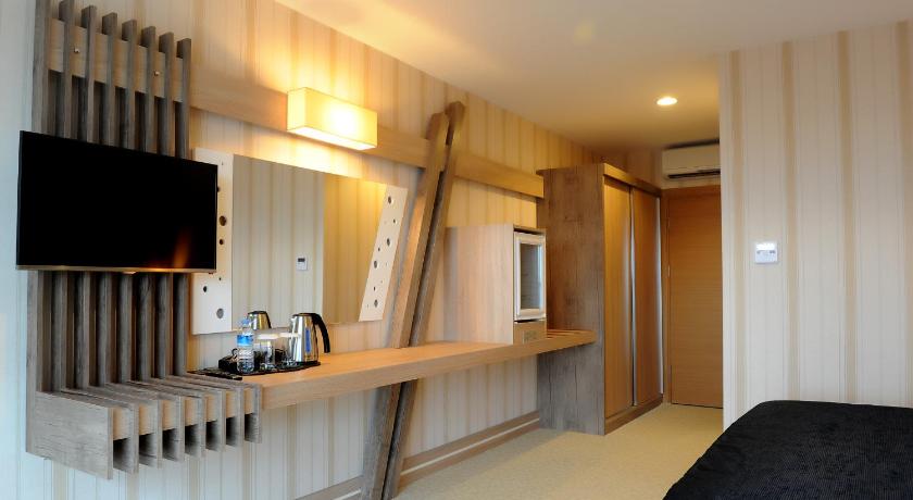 Neba Royal Hotel photo