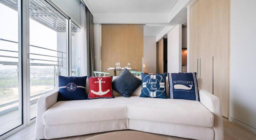 Pattaya Seaview 2BR Condo | Beach Access | Veranda  5-Star Guesthouse pool