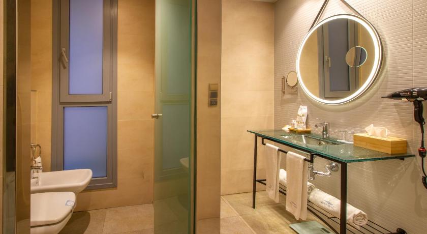 Gambar Bilik Standard Twin (Standard Twin Room) 2