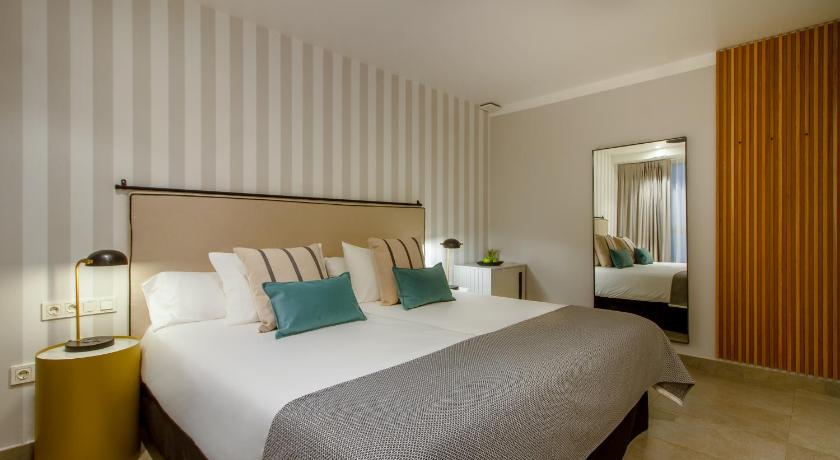 Gambar Bilik Standard Twin (Standard Twin Room) 4