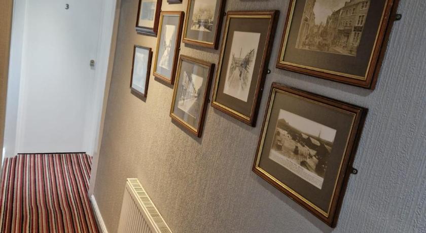Shears Inn photo