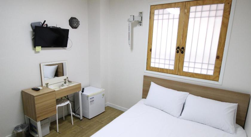 Hotel Golden Park Myeongdong - image 3