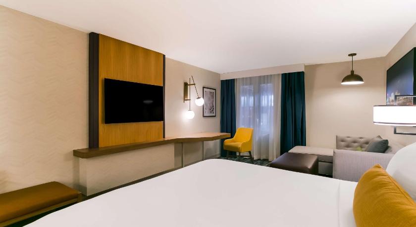 Best Western Premier The Central Hotel photo