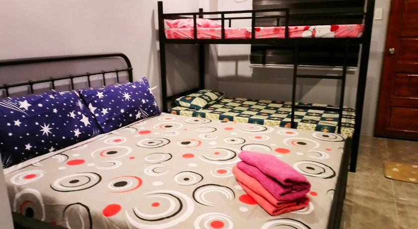 Cebu KM Pension Hotel pool