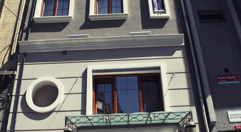 Merial Hotel - image 12