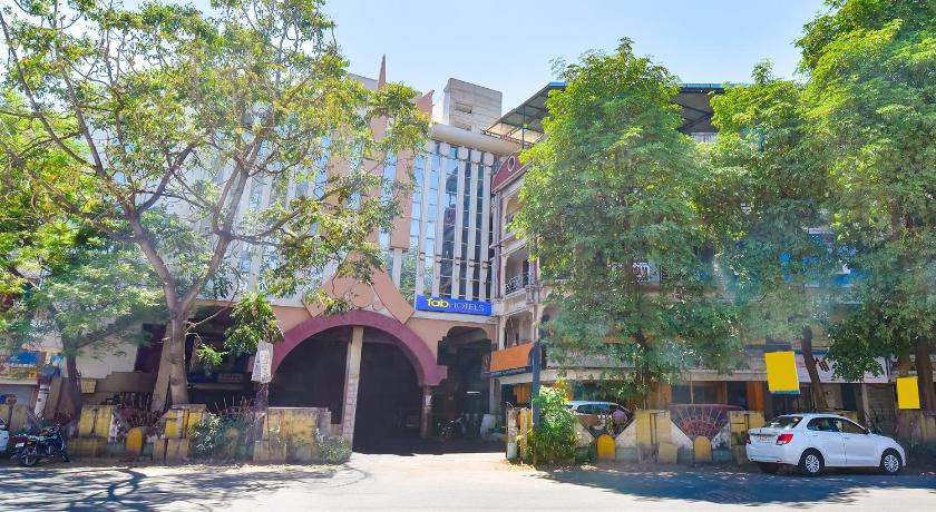 Super OYO Capital O Hotel Shivam photo