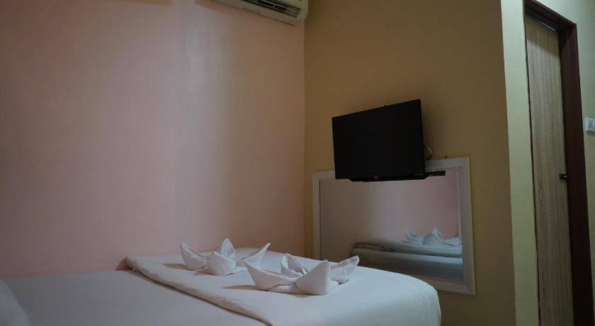 Image of Deluxe Queen Room 4