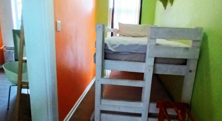 Image of Family Room - Room 5 7