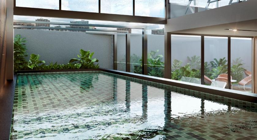 ICON 100 Luxury Apartasuites photo