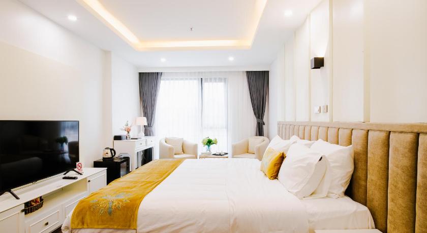 Hanoi Royal Lotus Hotel 3-Star Hotel suite