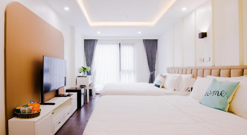 Hanoi Royal Lotus Hotel 3-Star Hotel pool