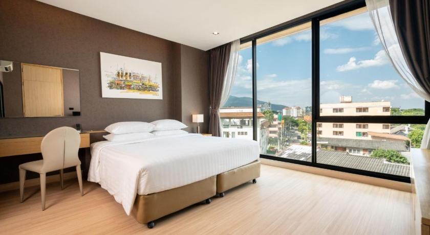 Image of Executive Suite King Bed 1