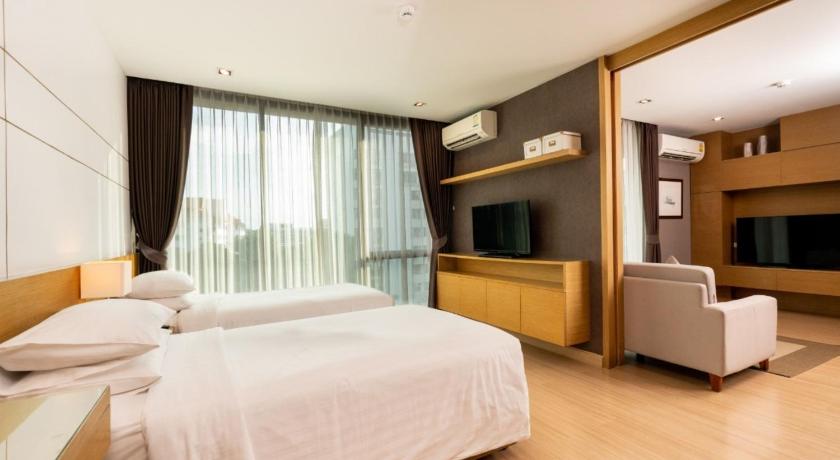 Image of Suite Twin with City View 6