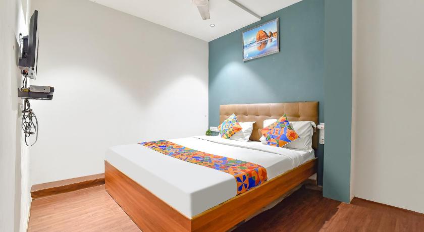 Flagship Nidhivan Hotel And Rooms photo