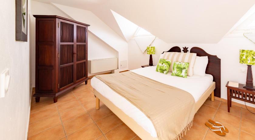Image of Two-Bedroom Apartment with Air Conditioning and Terrace (6 People) 4