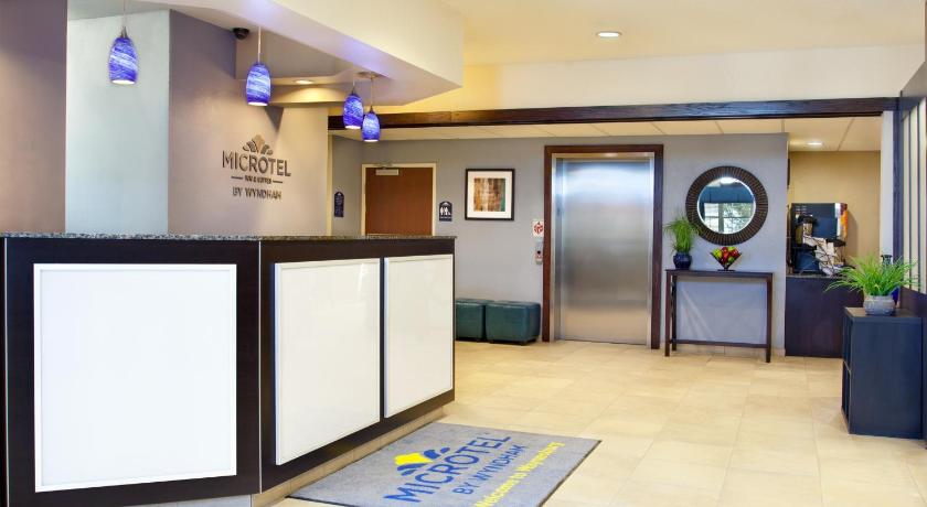 Microtel Inn & Suites by Wyndham Waynesburg photo