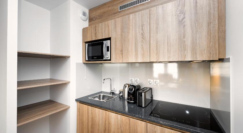 Image of Family Apartment Sleeps 5 1