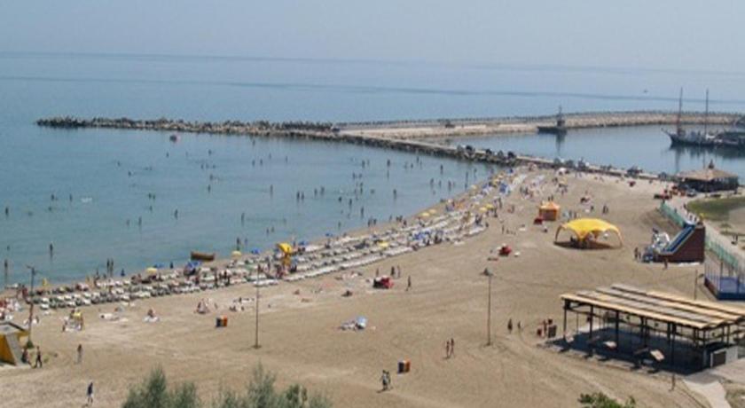 Cazare-Mamaia RO photo