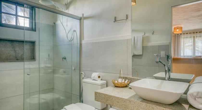 Image of Deluxe Suite Sea View with Jacuzzi 2