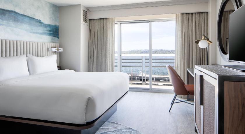 Seattle Marriott Waterfront photo