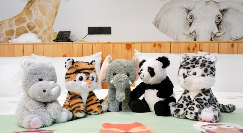 Image of Safari Suite 17