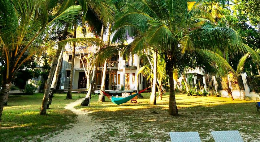 Isana Beach House - image 16