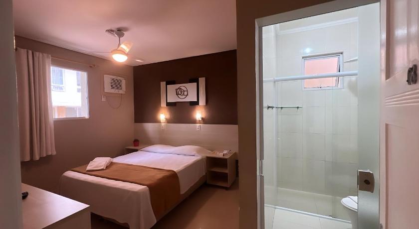 グアルジャ Hotel Rio 2つ星 ホテル プール