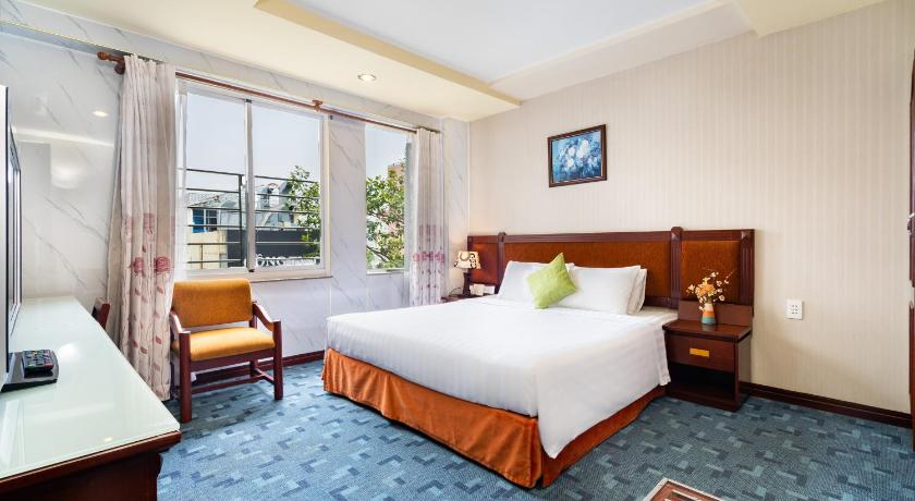 ホーチミン Lucasta SaiGon Hotel 3つ星 ホテル プール