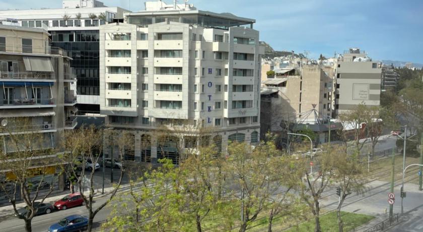 Cozy apartment in heart Athens near metro Fix 100m - image 9