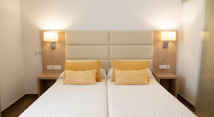 Hostal La Ciguena photo